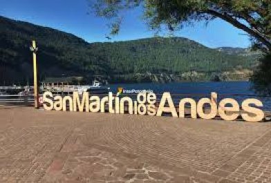 SAN MARTIN ENTRE LAGOS Y MONTAÑAS